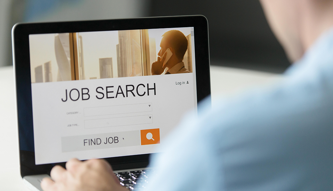 Man searching for a hob